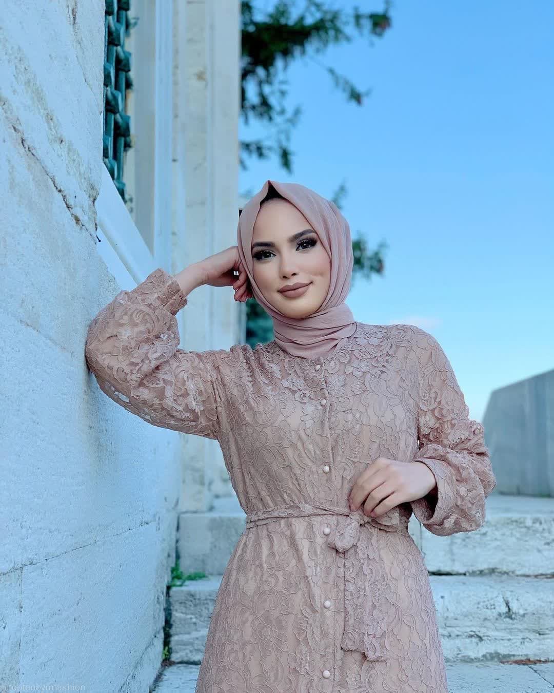 Lace dress