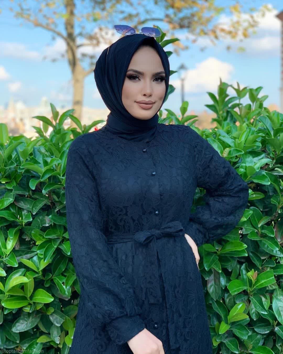 Lace dress