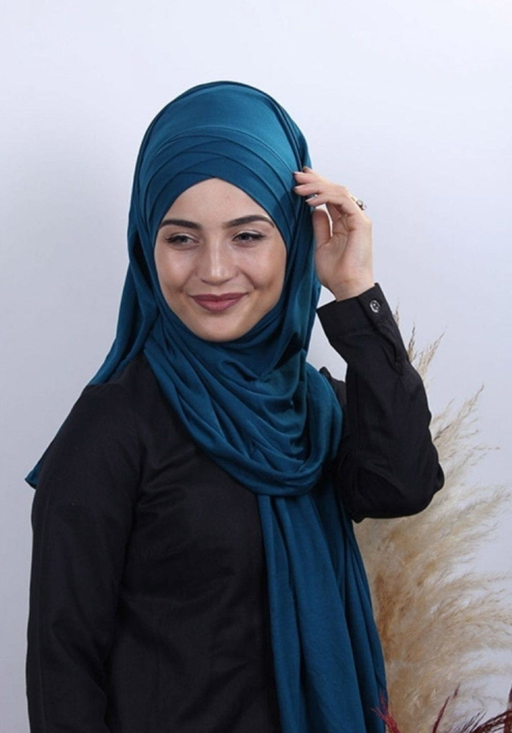 Crossed jersey hijab
