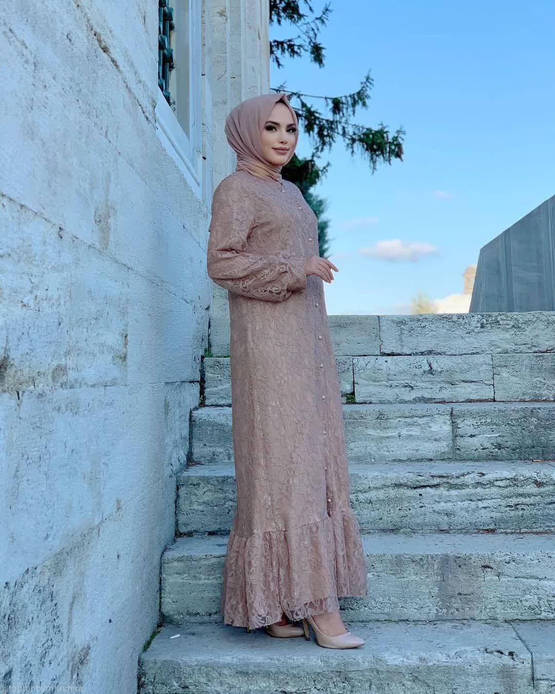 Lace dress