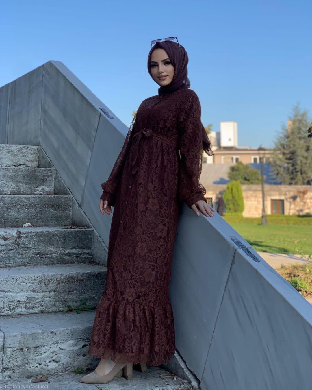Lace dress