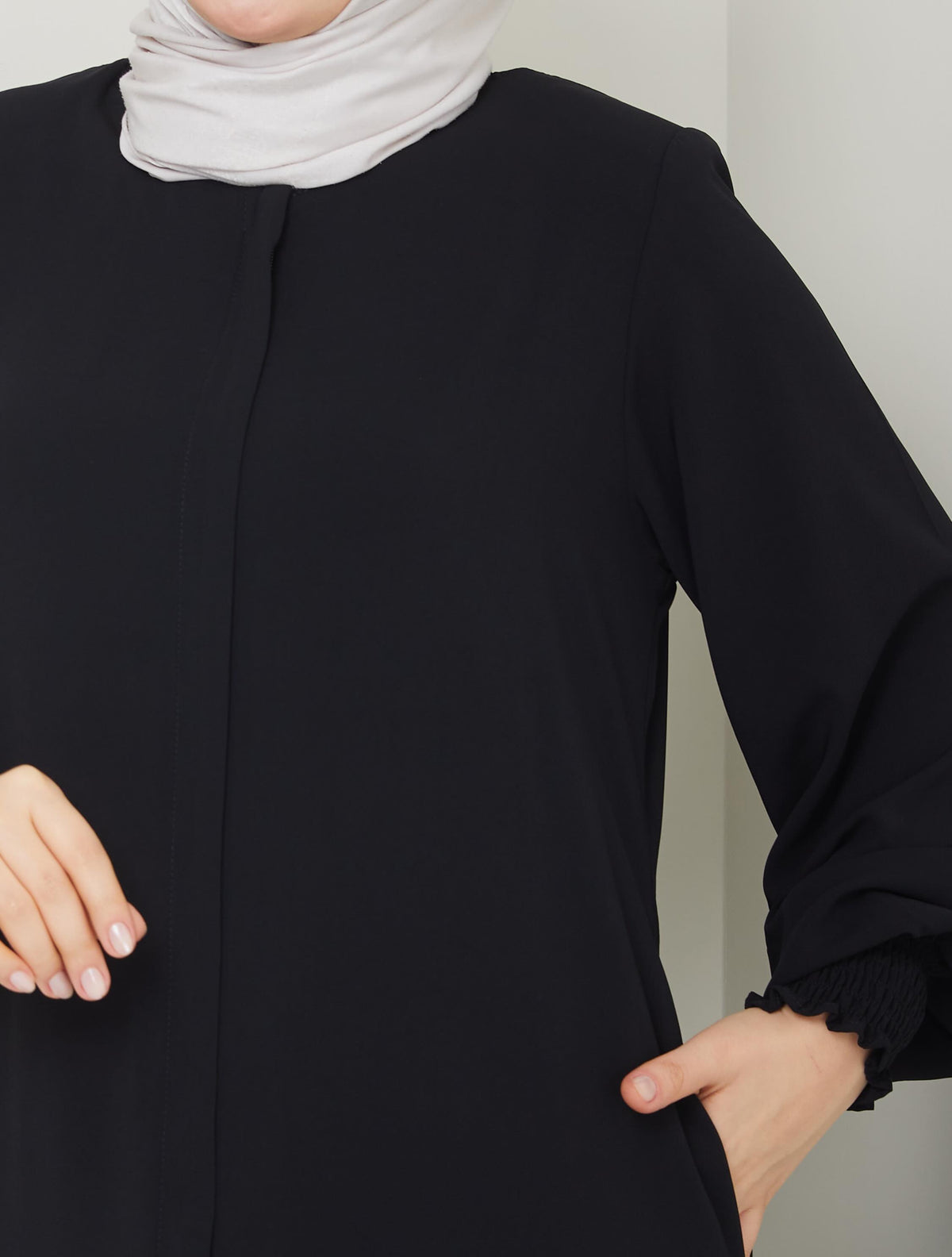 Robe Nisa