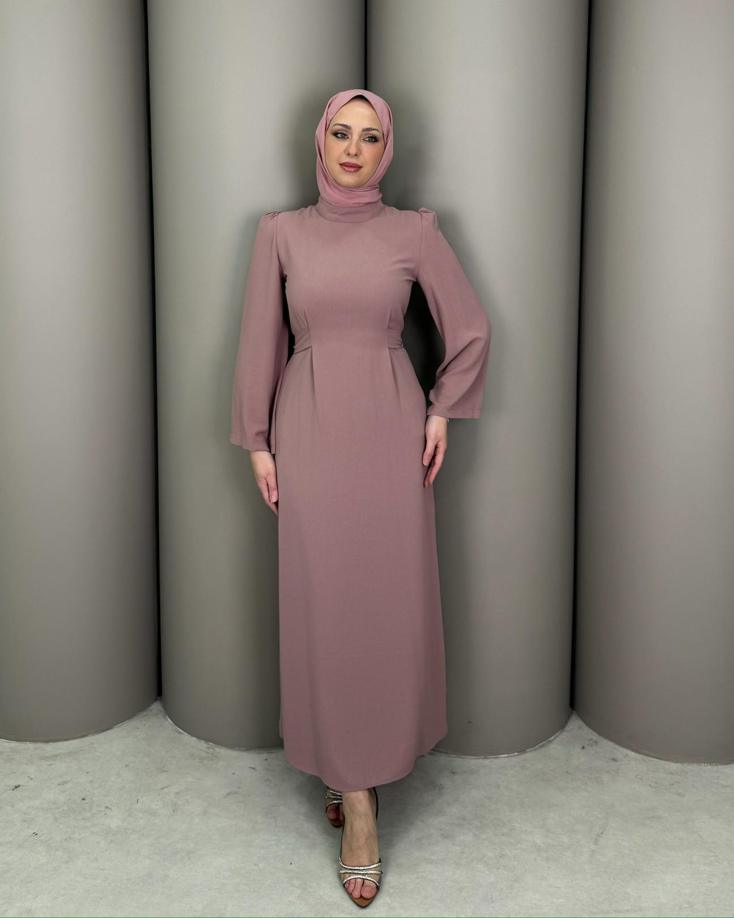 Abaya Lina
