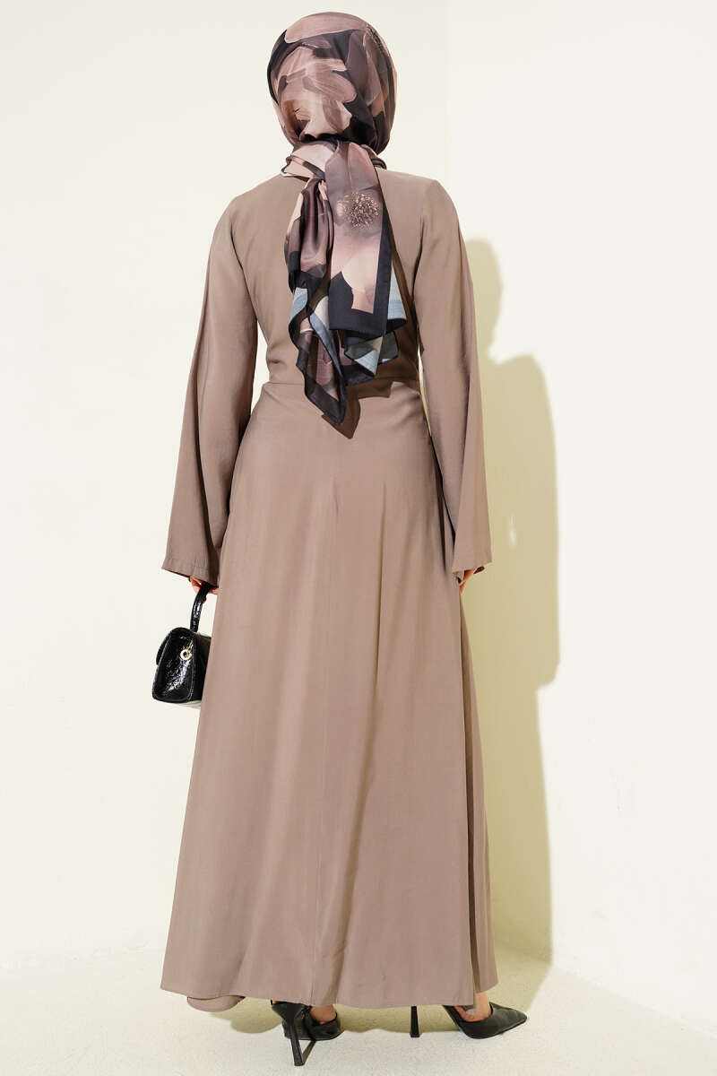 Robe Almina